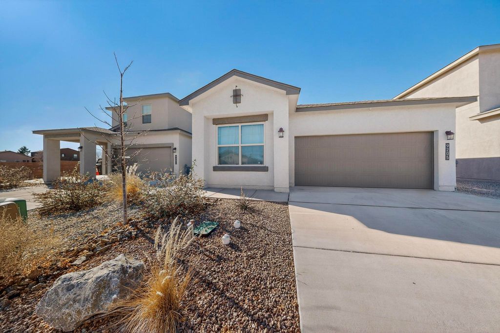 9205 Sidreaux Loop NW, Albuquerque, NM 87114