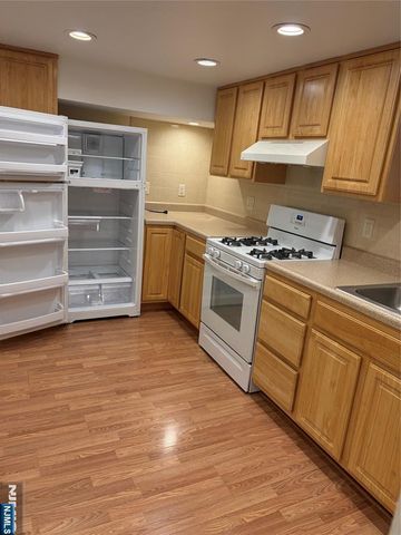 461 9th Street bsmt, Fairview, NJ 07022