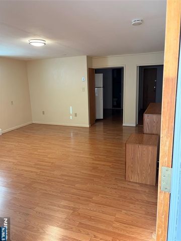 461 9th Street bsmt, Fairview, NJ 07022