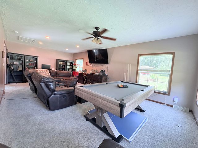 1727 W 48th Place, Gary, IN 46408