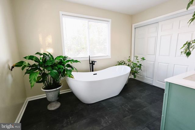 3465 LIBERTY PKWY, Baltimore, MD 21222