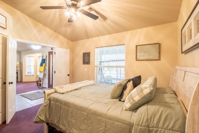 185 Starflower Way, Merlin, OR 97532