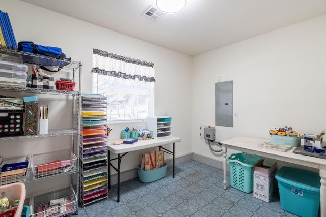 185 Starflower Way, Merlin, OR 97532