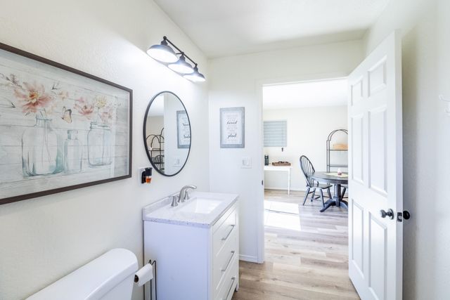 185 Starflower Way, Merlin, OR 97532