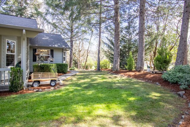 185 Starflower Way, Merlin, OR 97532