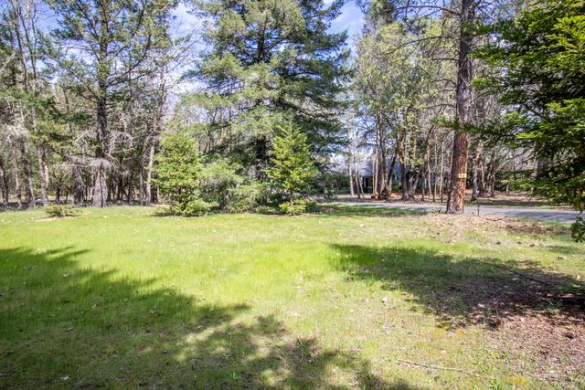 185 Starflower Way, Merlin, OR 97532