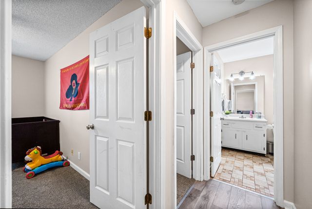 116 Sidney Ct, Oak Grove, KY 42262