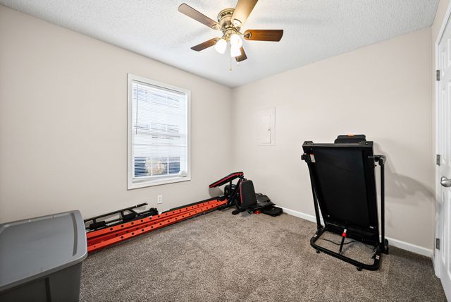 116 Sidney Ct, Oak Grove, KY 42262