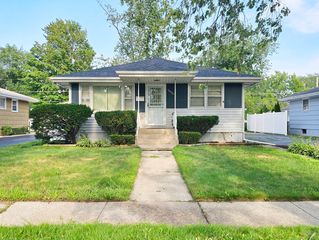 18429 Arcadia Avenue, Lansing, IL 60438