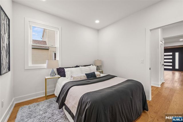 10 Marilyn Place, Clifton, NJ 07011