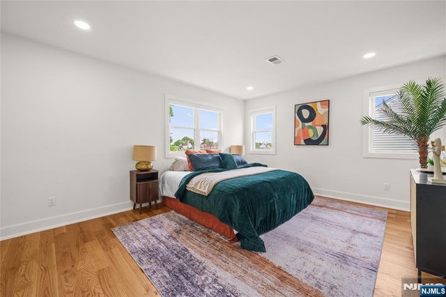 10 Marilyn Place, Clifton, NJ 07011