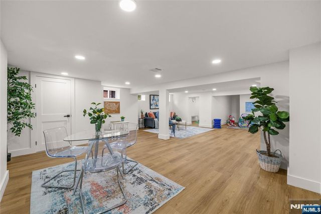 10 Marilyn Place, Clifton, NJ 07011