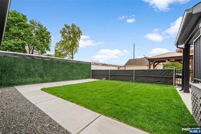 10 Marilyn Place, Clifton, NJ 07011