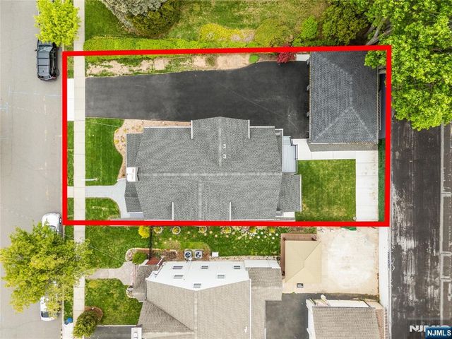 10 Marilyn Place, Clifton, NJ 07011