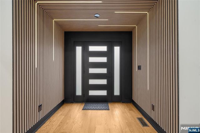 10 Marilyn Place, Clifton, NJ 07011