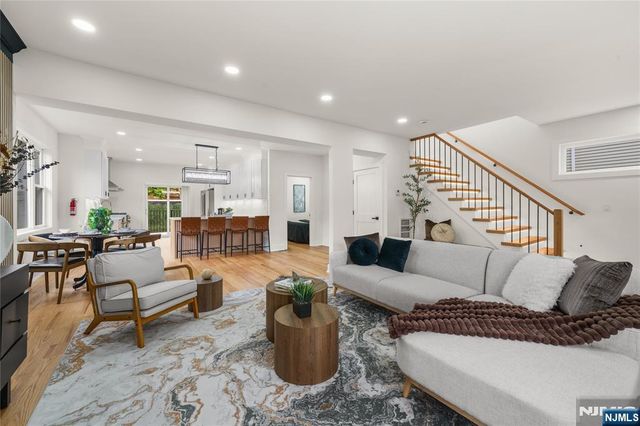 10 Marilyn Place, Clifton, NJ 07011