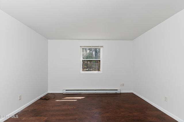 73 Pepper Bush Place, Malta, NY 12020