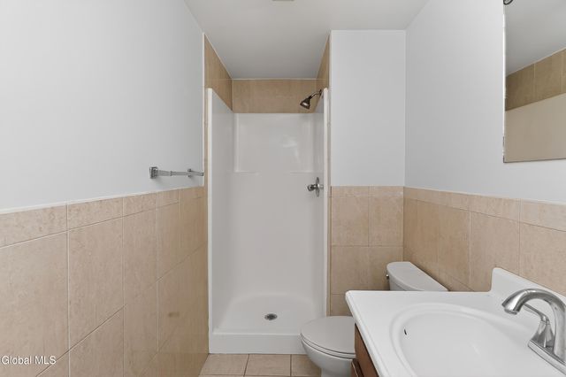 73 Pepper Bush Place, Malta, NY 12020