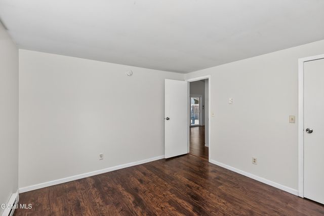 73 Pepper Bush Place, Malta, NY 12020