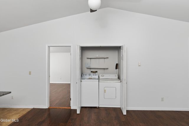 73 Pepper Bush Place, Malta, NY 12020
