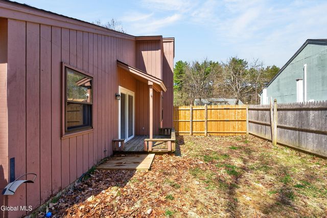 73 Pepper Bush Place, Malta, NY 12020