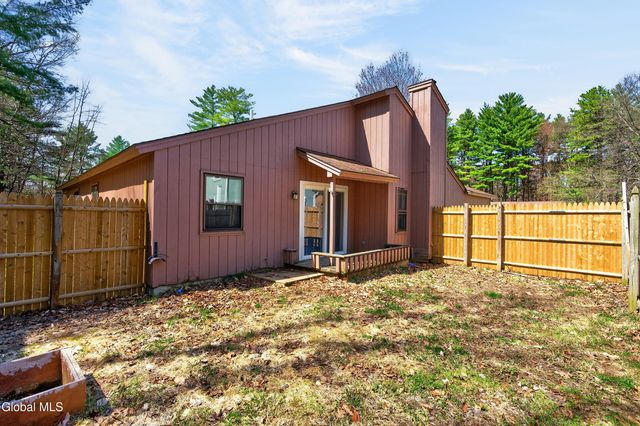 73 Pepper Bush Place, Malta, NY 12020