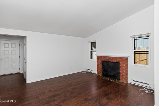 73 Pepper Bush Place, Malta, NY 12020