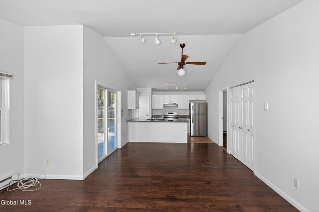 73 Pepper Bush Place, Malta, NY 12020