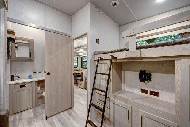 52 25th Street, Ellijay, GA 30540