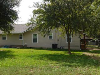221 E Yell Street, Livingston, TX 77351