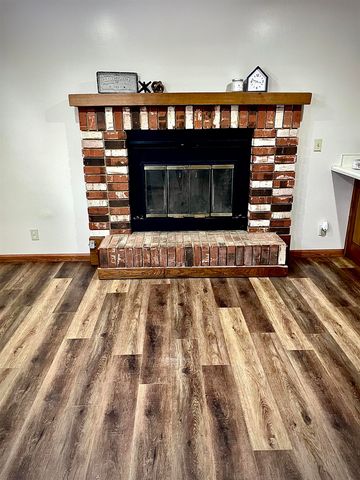 1811 Andrews, Winfield, KS 67156