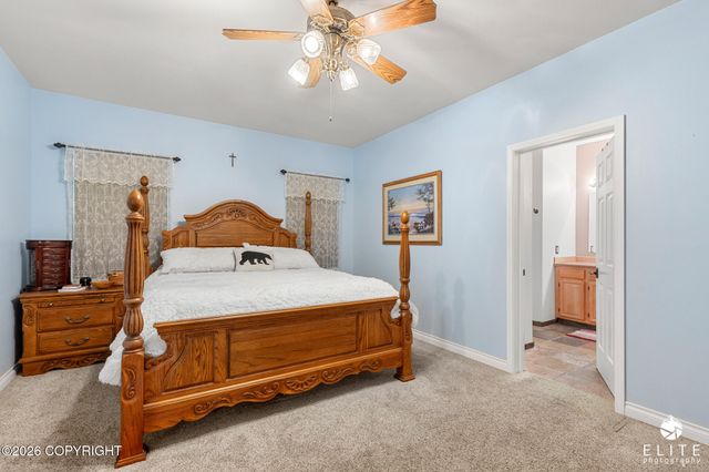 3945 E Country Field Circle, Wasilla, AK 99654
