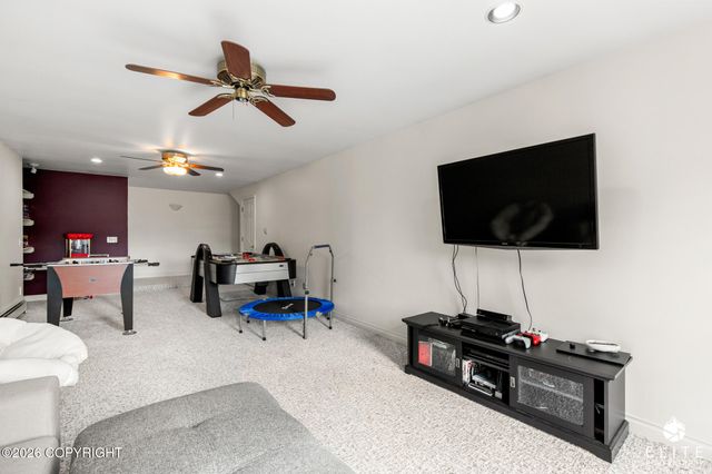 3945 E Country Field Circle, Wasilla, AK 99654