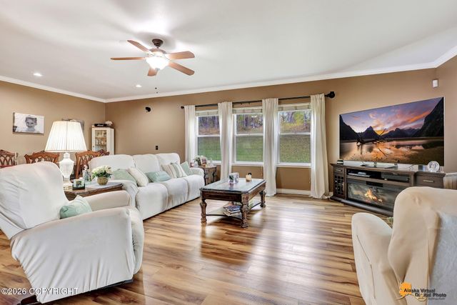 3945 E Country Field Circle, Wasilla, AK 99654