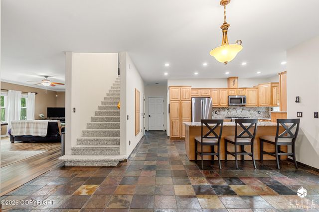 3945 E Country Field Circle, Wasilla, AK 99654