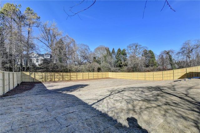 1215 Park Hill Drive, Gainesville, GA 30501