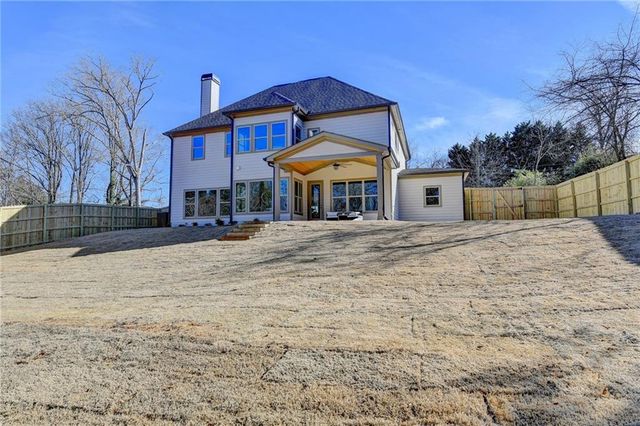 1215 Park Hill Drive, Gainesville, GA 30501