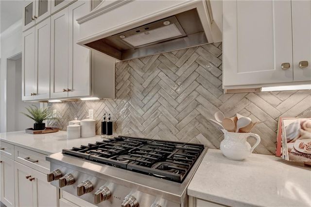 1215 Park Hill Drive, Gainesville, GA 30501