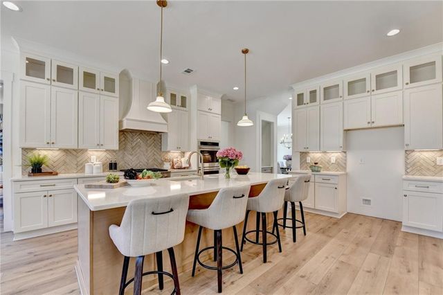 1215 Park Hill Drive, Gainesville, GA 30501