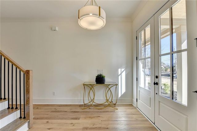 1215 Park Hill Drive, Gainesville, GA 30501