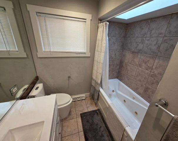 4305 Judd Avenue, Schiller Park, IL 60176