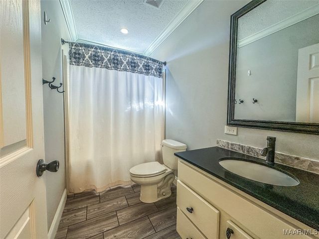 1978 County Rd 57 ., Prattville, AL 36067