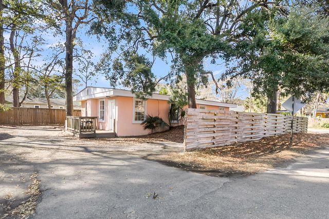 1507 Evergreen Street, Charleston, SC 29407