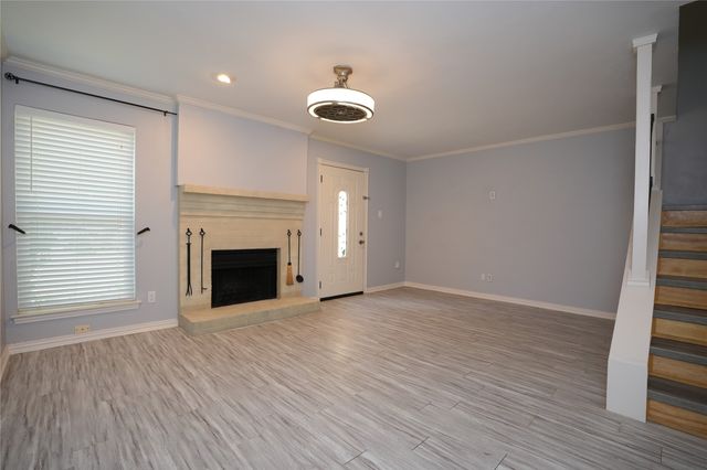 2276 Colony Court, Dallas, TX 75235