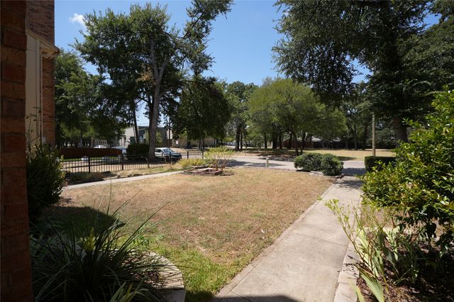 2276 Colony Court, Dallas, TX 75235