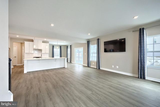 100 TRAIL, York, PA 17406