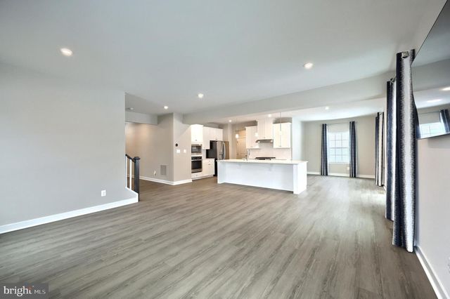 100 TRAIL, York, PA 17406