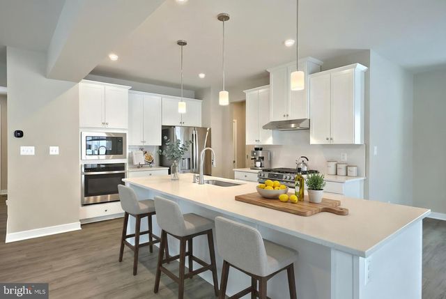 100 TRAIL, York, PA 17406