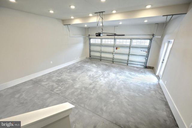 100 TRAIL, York, PA 17406