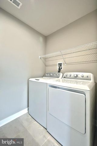 100 TRAIL, York, PA 17406